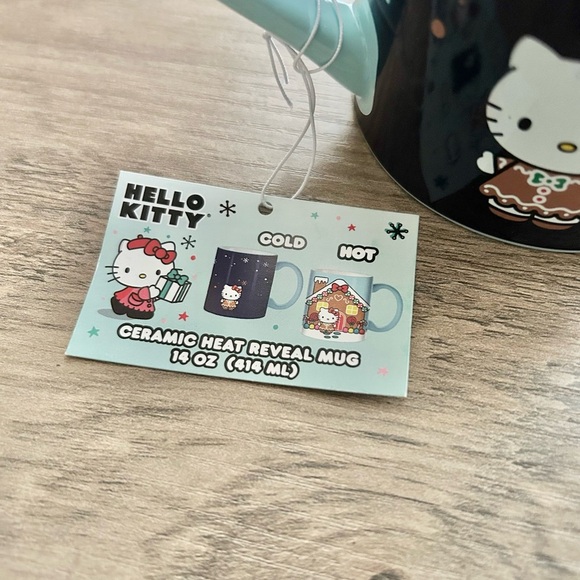 NWT Hello Kitty Ceramic Heat Reveal Holiday Mug - Picture 3 of 8